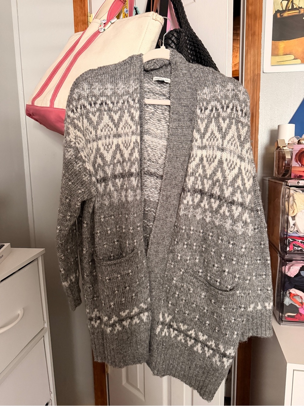 American Eagle Outfitters Gray and White Fair Isle Open-Front Cardigan